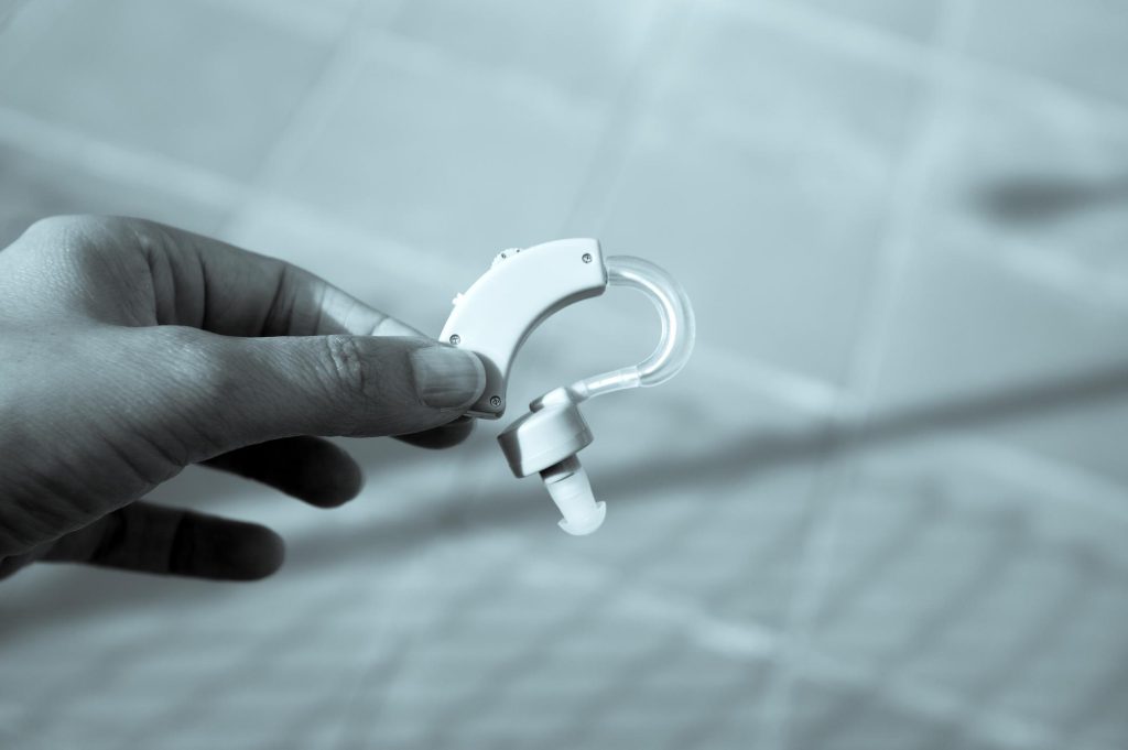 سمعک رییل اتیکن